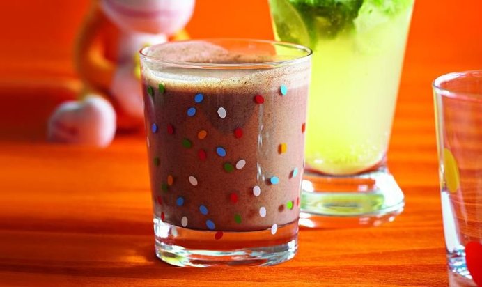 Шоколадный смузи с ореховой пастой