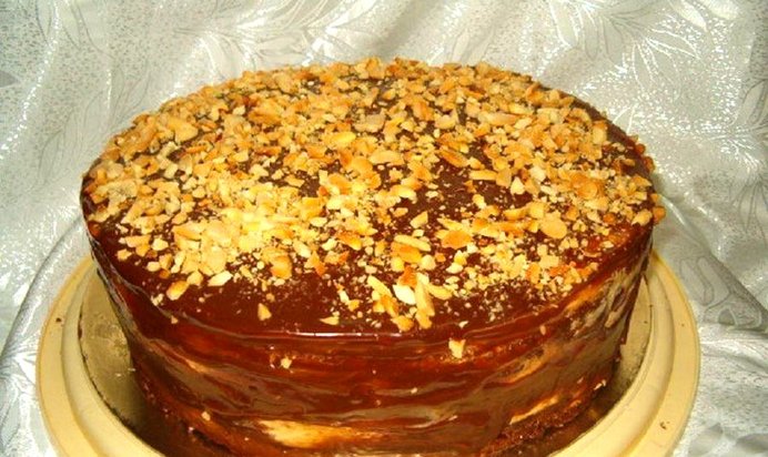 Торт Сникерс