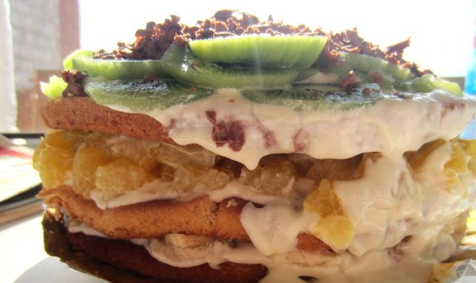 Торт фруктовый