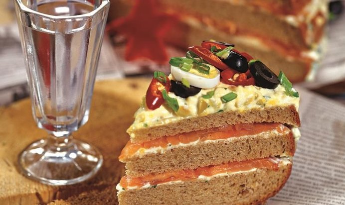 Закусочный торт для мужчин