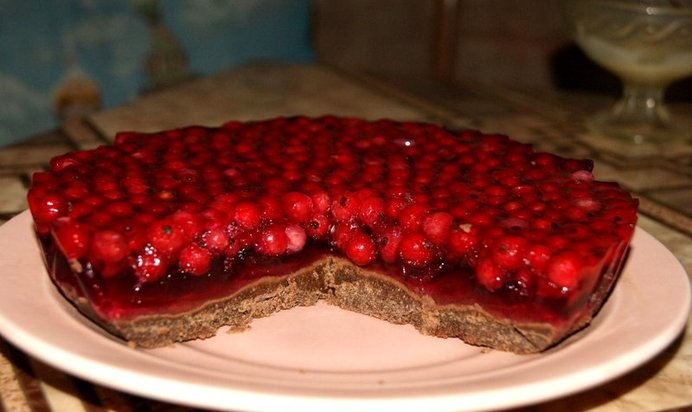 Желейный торт с печеньем