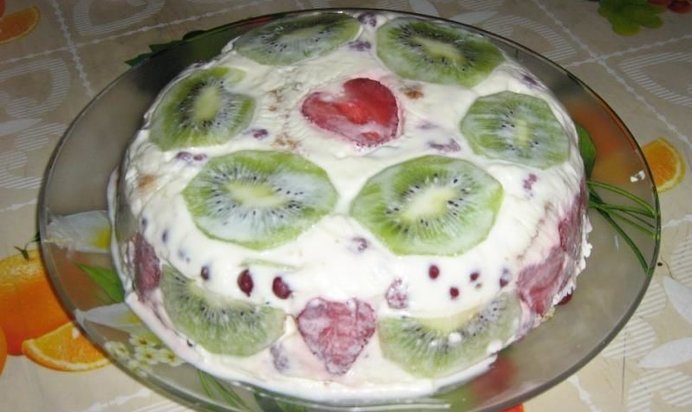 Торт Летний бисквитный с фруктами