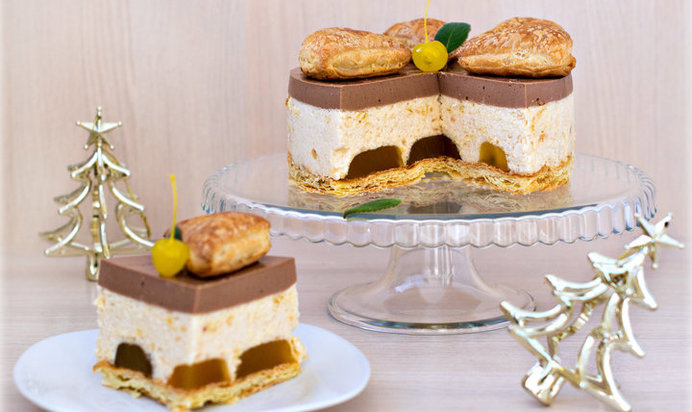 Яблочно-шоколадный торт-суфле