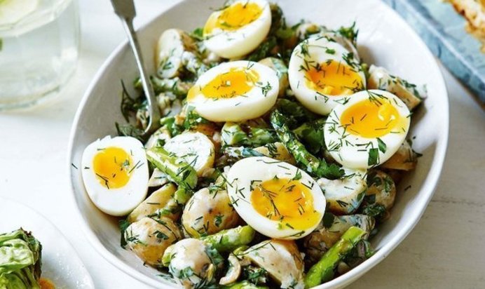 Картофельный салат с яйцами