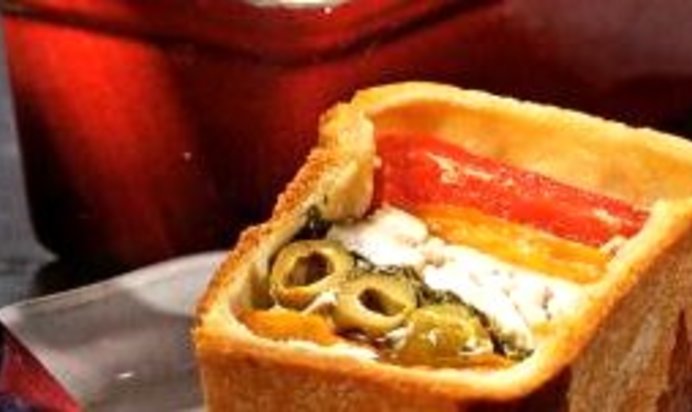 Пирог с курицей и сладким перцем