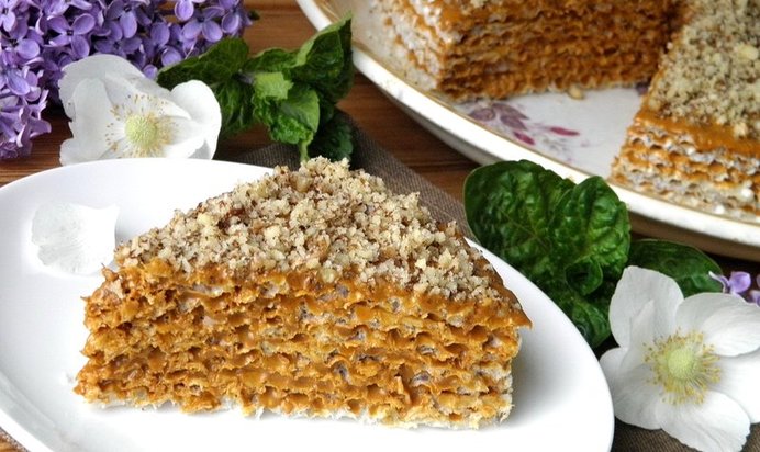 Вафельный торт со сгущенкой