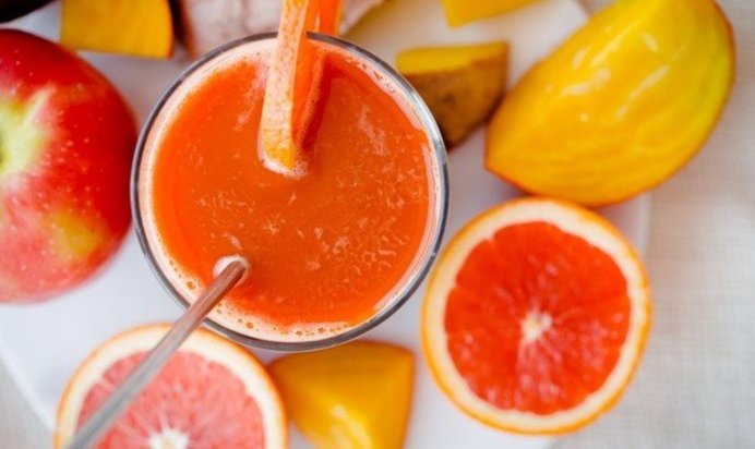 Морковно-апельсиновый сок с имбирем