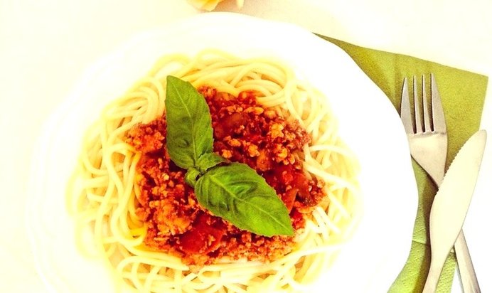 Ароматные спагетти болоньезе