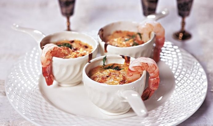 Жюльен из креветок с белым вином