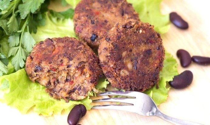 Котлеты из фасоли и перловки