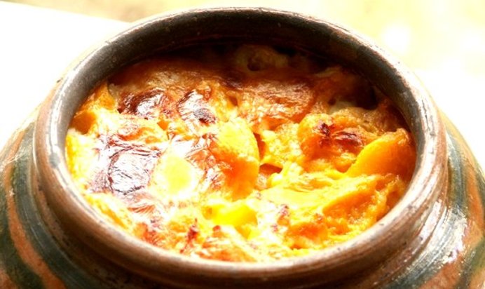 Пшенная каша с тыквой в горшочке