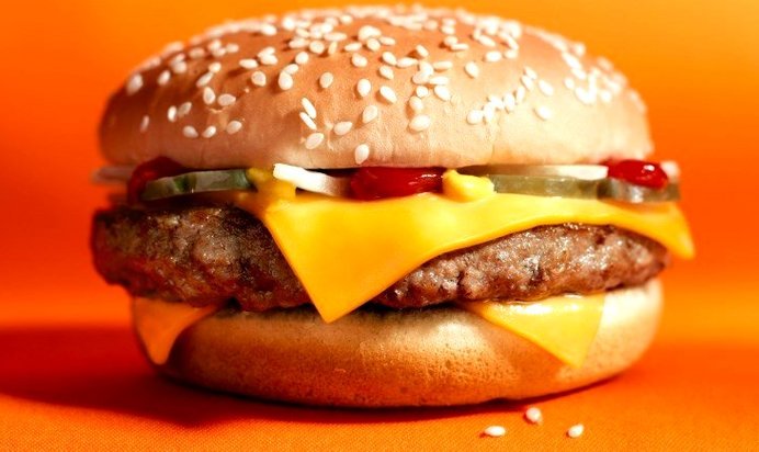 Гамбургер из Макдоналдса
