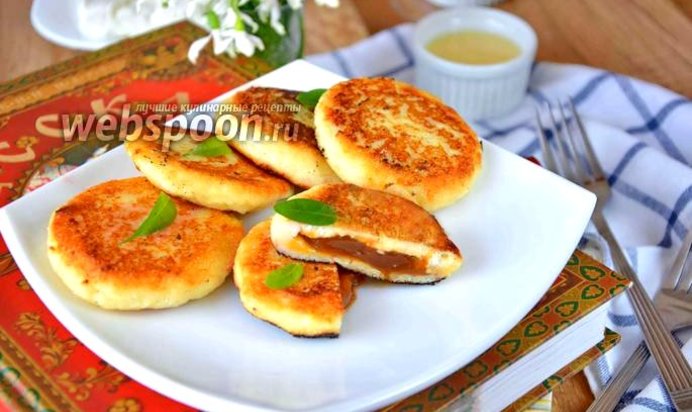 Сырники с варёной сгущенкой