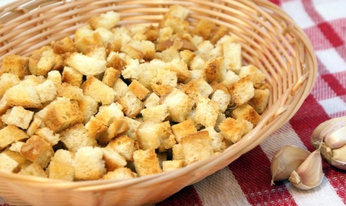 Салат из креветок с кешью