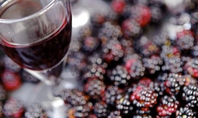 Домашняя настойка на ежевике