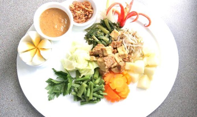 Индонезийский салат (Gado gado)