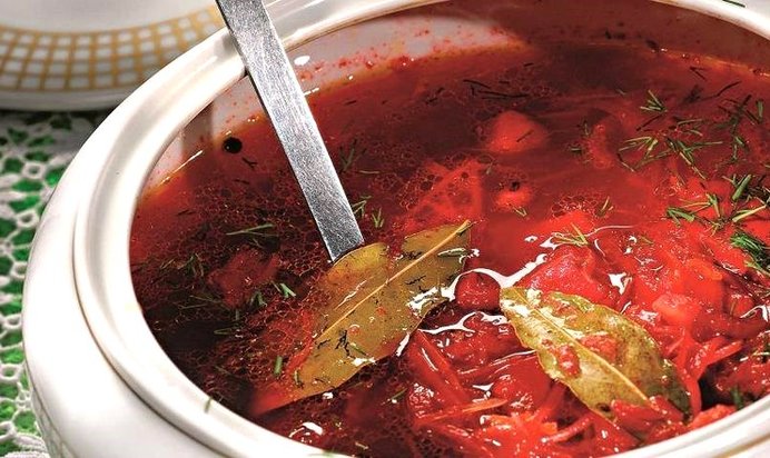 Пасхальный борщ с хреном и квашеной капустой