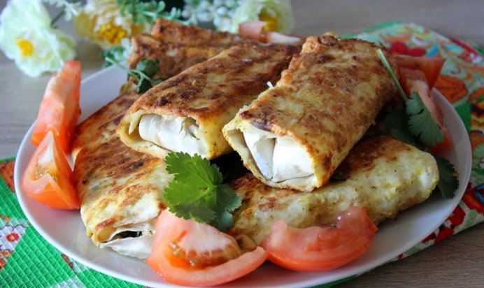 Пирожки из лаваша с зеленым луком и яйцом