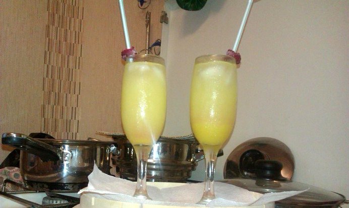 Освежающий коктейль с лимонным ликером