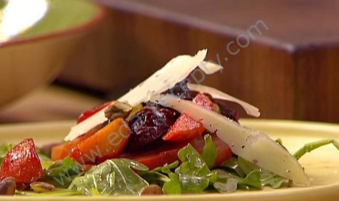 Диетический салат с куриной печенью