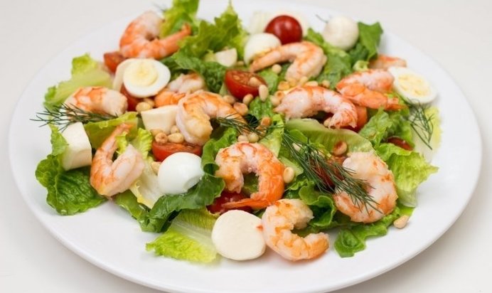 Салат с креветками