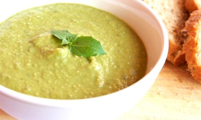 Гороховый суп-пюре с молоком