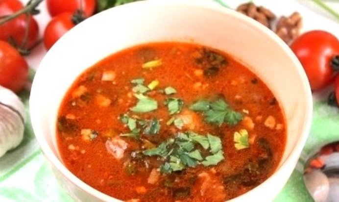 Харчо с помидорами
