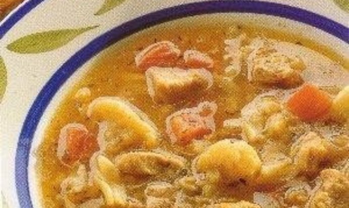 Бульон с курицей и макаронами