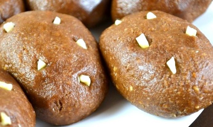 Пирожное Картошка из сухарей и сгущенки