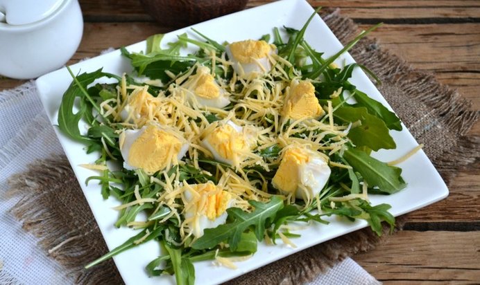 Салат из рукколы