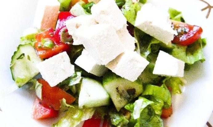 Салат с тофу