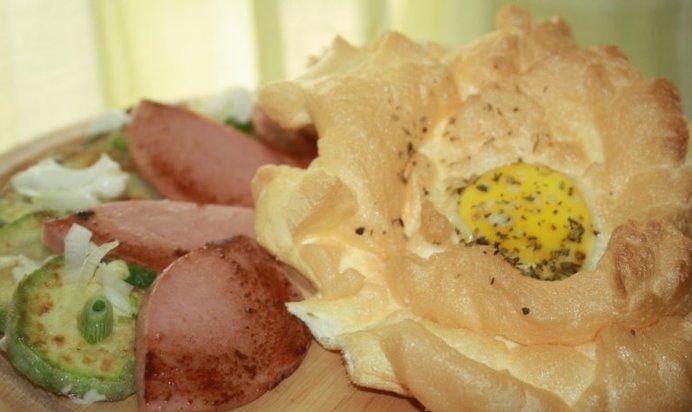 Яичница Солнце в облаках